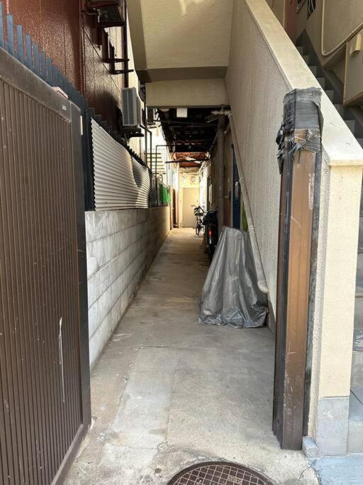 地上階 野江内代徒歩5分 コンビニ徒歩1分 Wi-fi 50'tv Netflix&youtube * Osaka